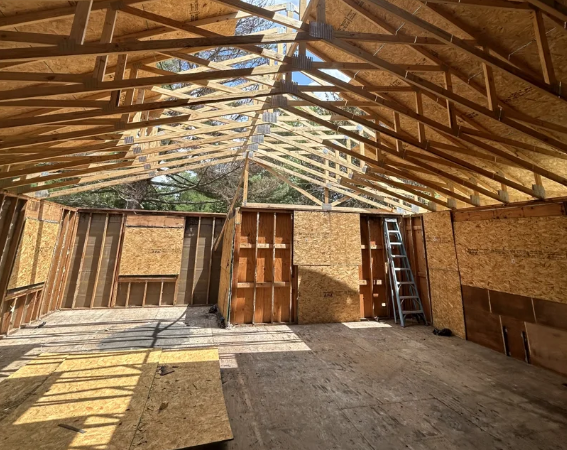 Enhancing Your Home’s Exterior: From Custom Builds to Quality Siding